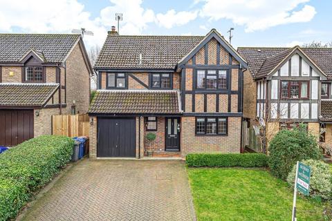 41 Fox Dene, Godalming, GU7 1YG