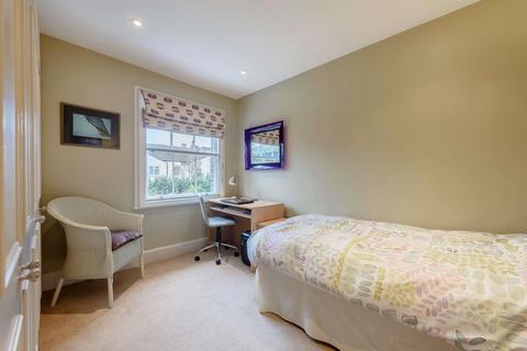 10 Dunstable Road, Richmond, TW9 1UH