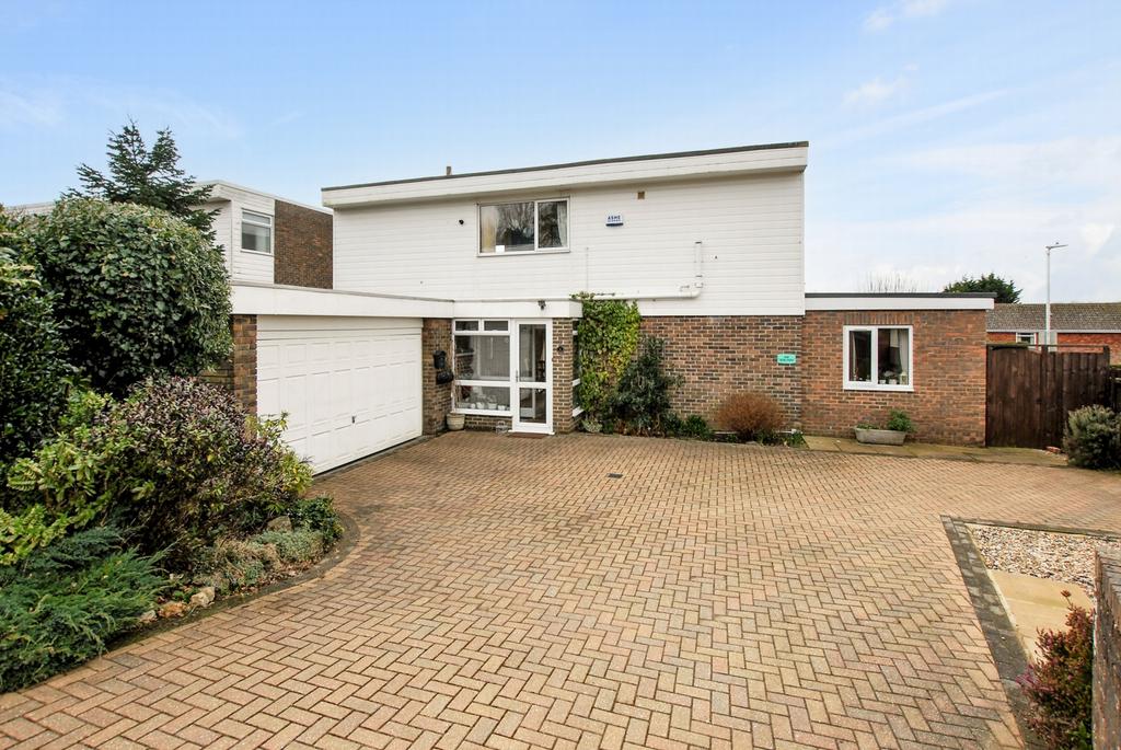 Sene Park, Hythe, CT21 3 bed detached house £625,000