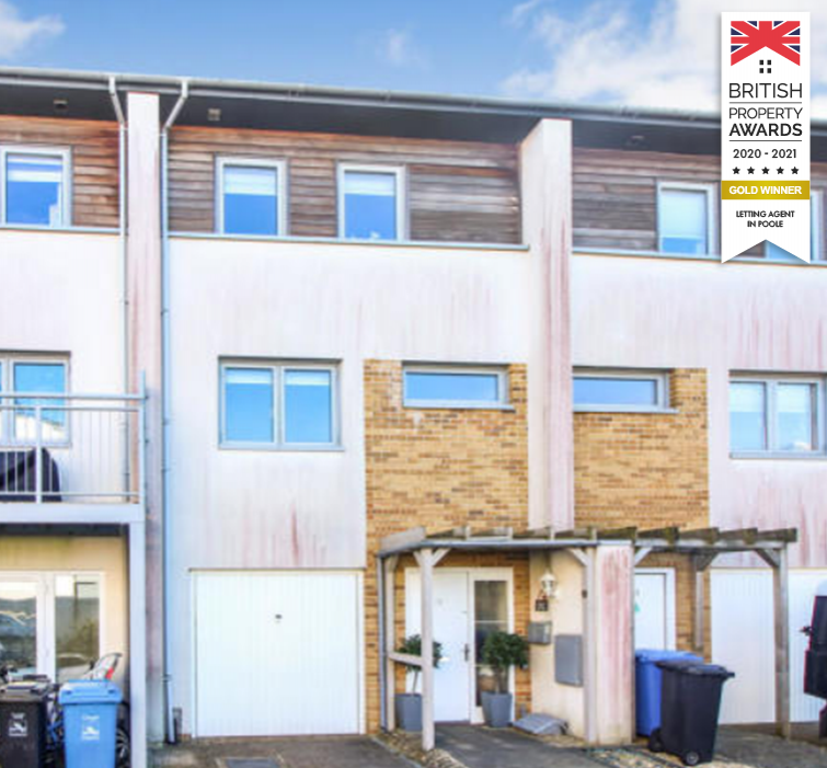 Broomhill Way, Poole, Dorset, BH15 3 bed townhouse £1,400 pcm (£323 pw)