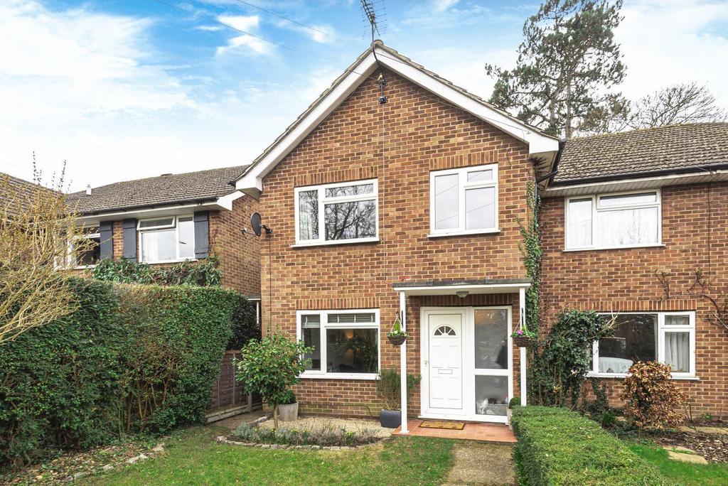 Wrecclesham Road, Wrecclesham... 3 bed semidetached house £400,000