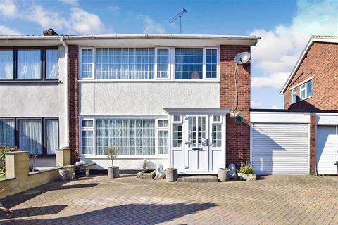 6 Caernarvon Close, Hornchurch, RM11 3QL