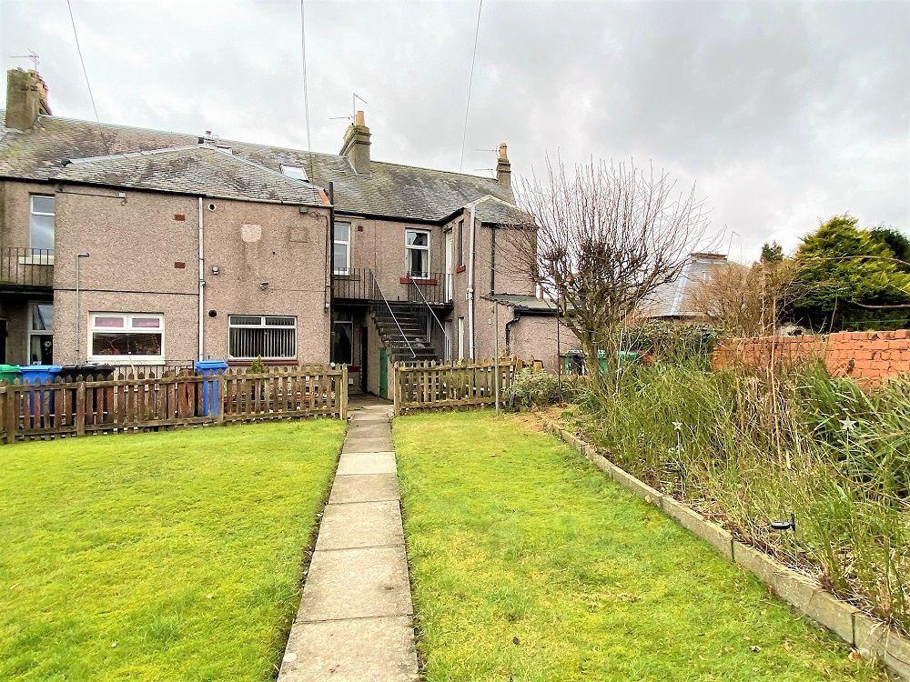 58 Dunfermline Road, Crossgates... 2 bed flat £85,000