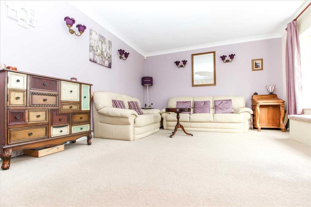 Blackmoor Road, Aubourn, Lincoln 4 bed bungalow £360,000