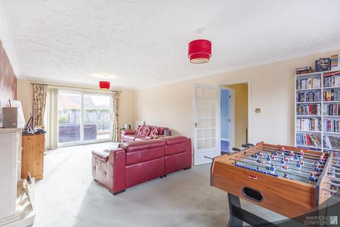 24 Armitage Close, Norwich, NR4 6XZ