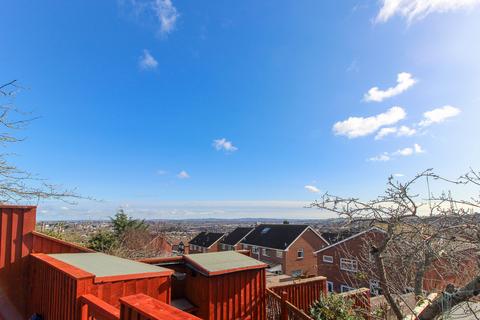 51 Barley Farm Road, Exeter, EX4 1NJ