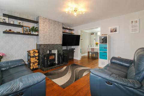 51 Barley Farm Road, Exeter, EX4 1NJ