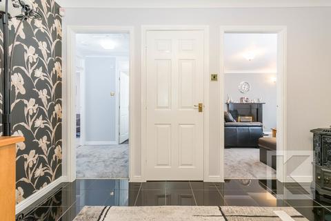 11 Buckton Close, Diggle, Oldham, OL3 5NE