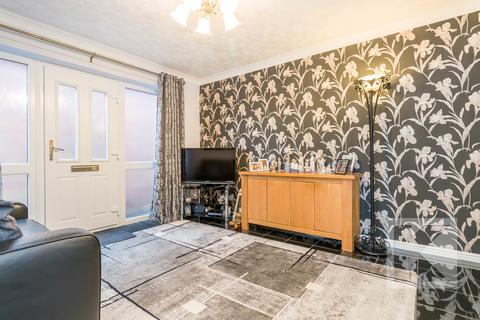 11 Buckton Close, Diggle, Oldham, OL3 5NE
