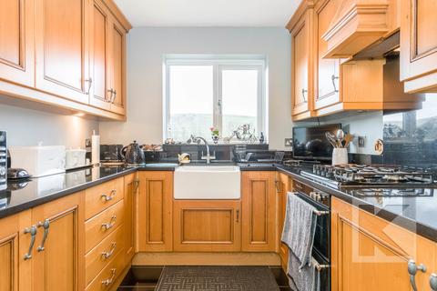 11 Buckton Close, Diggle, Oldham, OL3 5NE