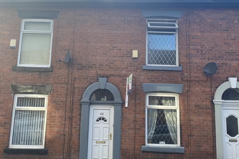 44 Turner Street, Lees, Oldham, OL4 3JH