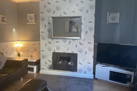 44 Turner Street, Lees, Oldham, OL4 3JH