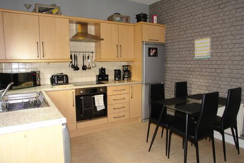 44 Turner Street, Lees, Oldham, OL4 3JH