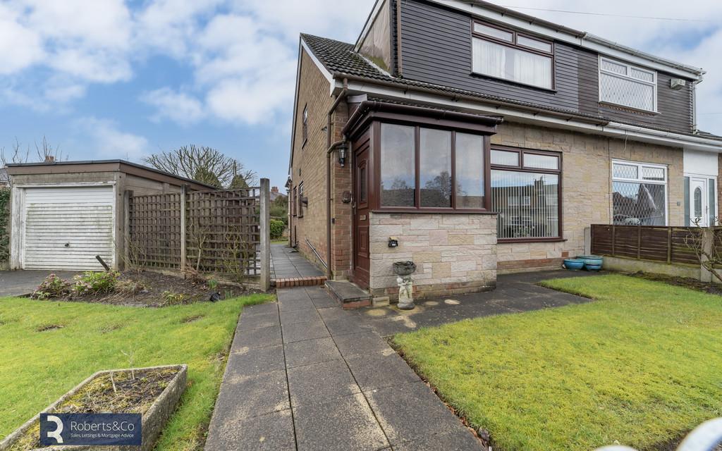 Marshall Grove,Ingol 3 bed semidetached house £152,500