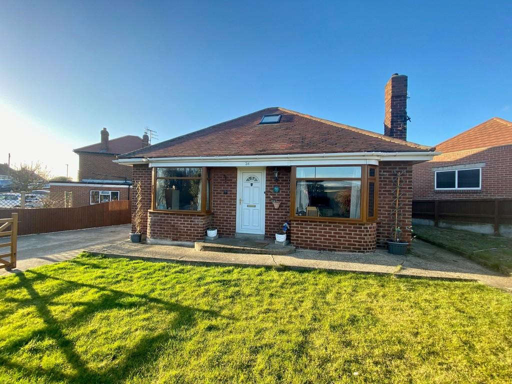 Mill Lane, Cayton Bay, Scarborough 3 bed detached bungalow £235,000