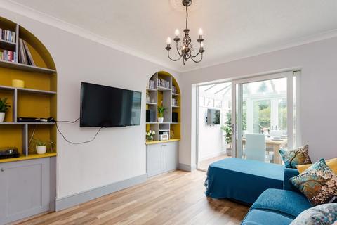 7 Beech Grove, York, YO26 5LD