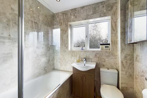 25 Farthings Close, Pinner, HA5 2QR