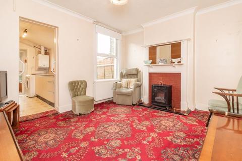 33 Bynes Road, South Croydon, CR2 0PY