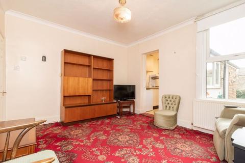33 Bynes Road, South Croydon, CR2 0PY