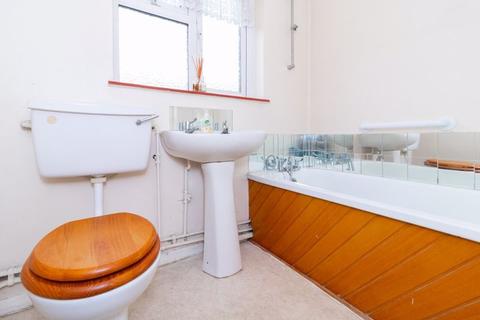 33 Bynes Road, South Croydon, CR2 0PY