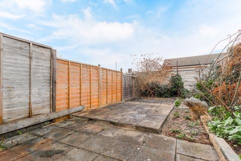 33 Bynes Road, South Croydon, CR2 0PY