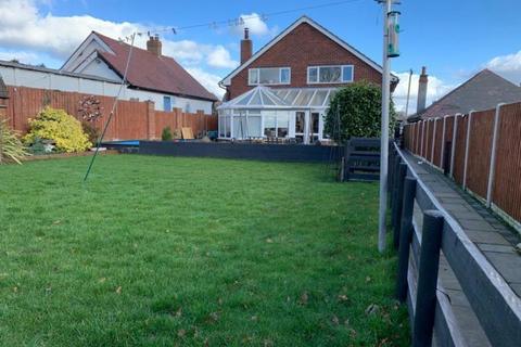 3 bedroom detached house for sale - Thorpe Street, Burntwood