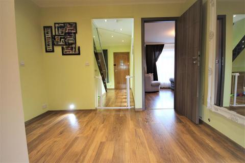 27 Bourne Road, Gravesend, DA12 4EA