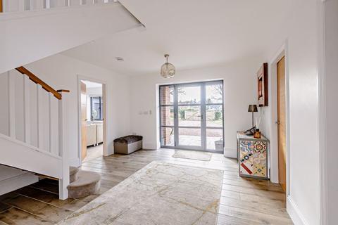 Tall Oaks Chiltern Close, Sandiway, Northwich, CW8 2NE