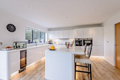 Tall Oaks Chiltern Close, Sandiway, Northwich, CW8 2NE