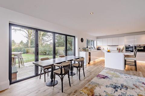 Tall Oaks Chiltern Close, Sandiway, Northwich, CW8 2NE