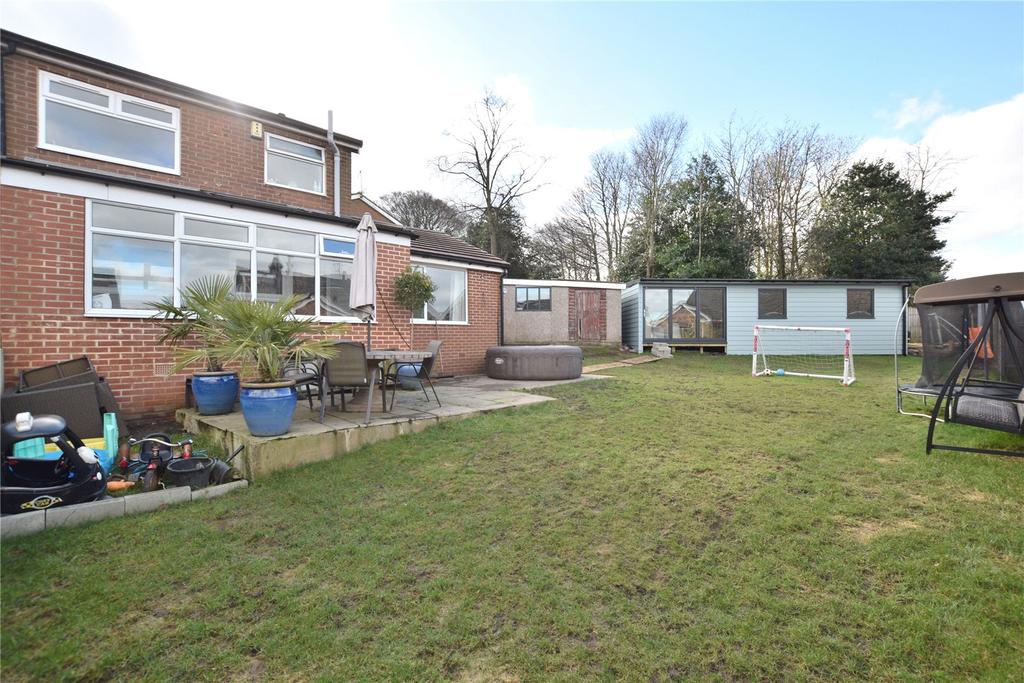 Moorfield, Gildersome, Morley, Leeds 3 bed townhouse £249,995