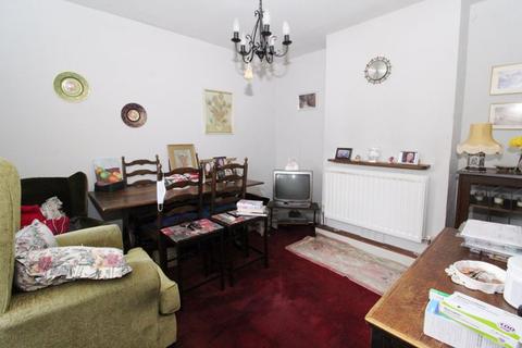 1a King George Crescent, Walsall, WS4 1EF