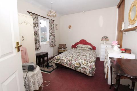 1a King George Crescent, Walsall, WS4 1EF