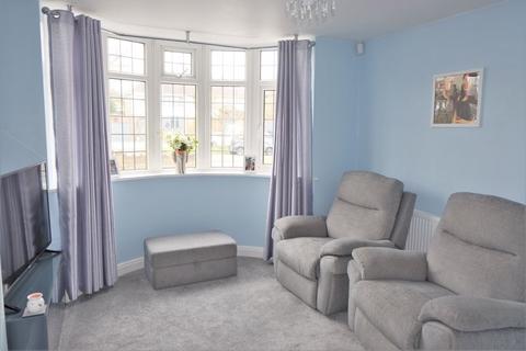 3 Lindens Drive, Sutton Coldfield, B74 2AQ