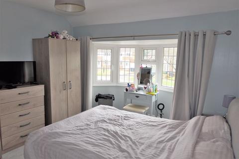 3 Lindens Drive, Sutton Coldfield, B74 2AQ