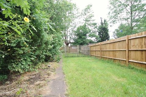 6a Valley Close, Pinner, HA5 3UR