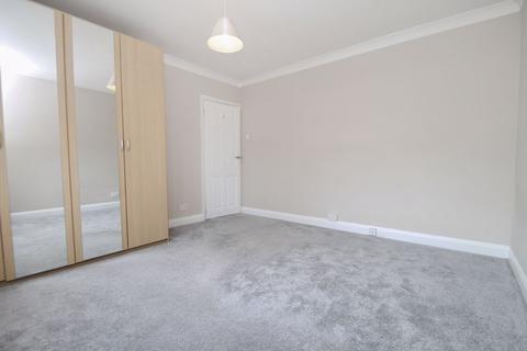 6a Valley Close, Pinner, HA5 3UR