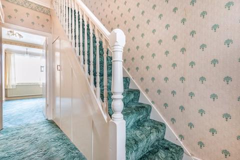 17 Southdown Road, Carshalton, SM5 4LT