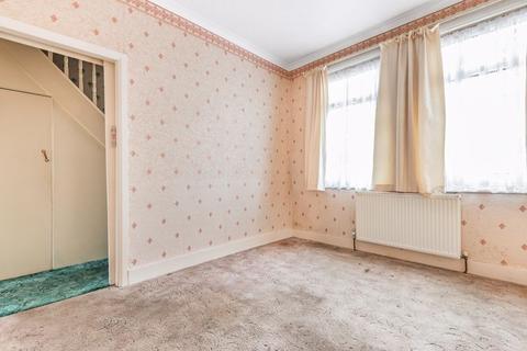 17 Southdown Road, Carshalton, SM5 4LT