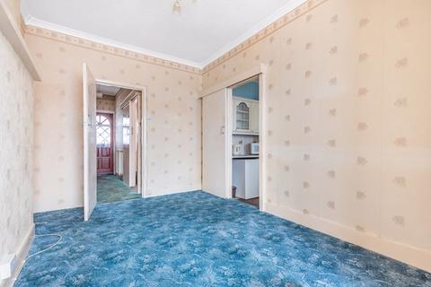 17 Southdown Road, Carshalton, SM5 4LT