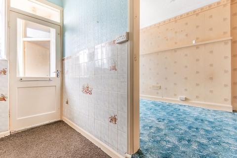 17 Southdown Road, Carshalton, SM5 4LT