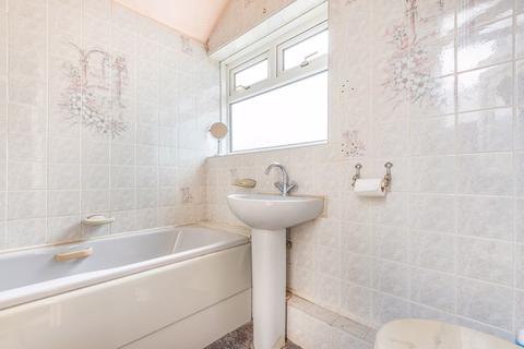 17 Southdown Road, Carshalton, SM5 4LT
