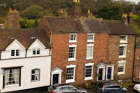 18 Barratts Hill, Broseley, TF12 5NJ