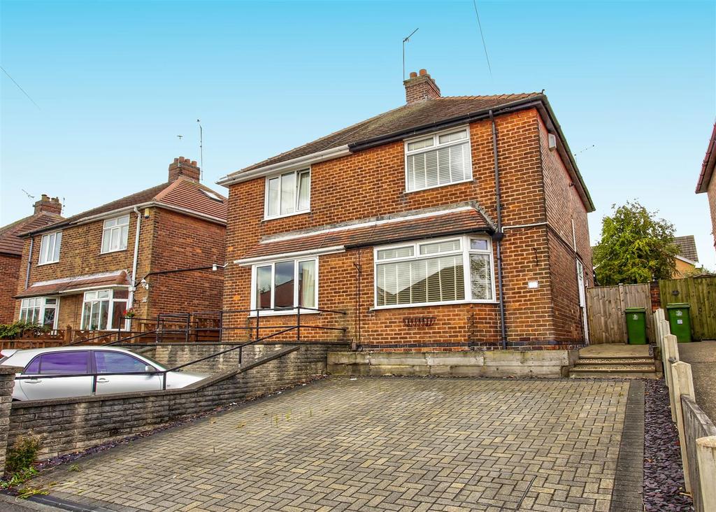 Derwent Avenue, Mansfield 2 bed semidetached house £675 pcm (£156 pw)