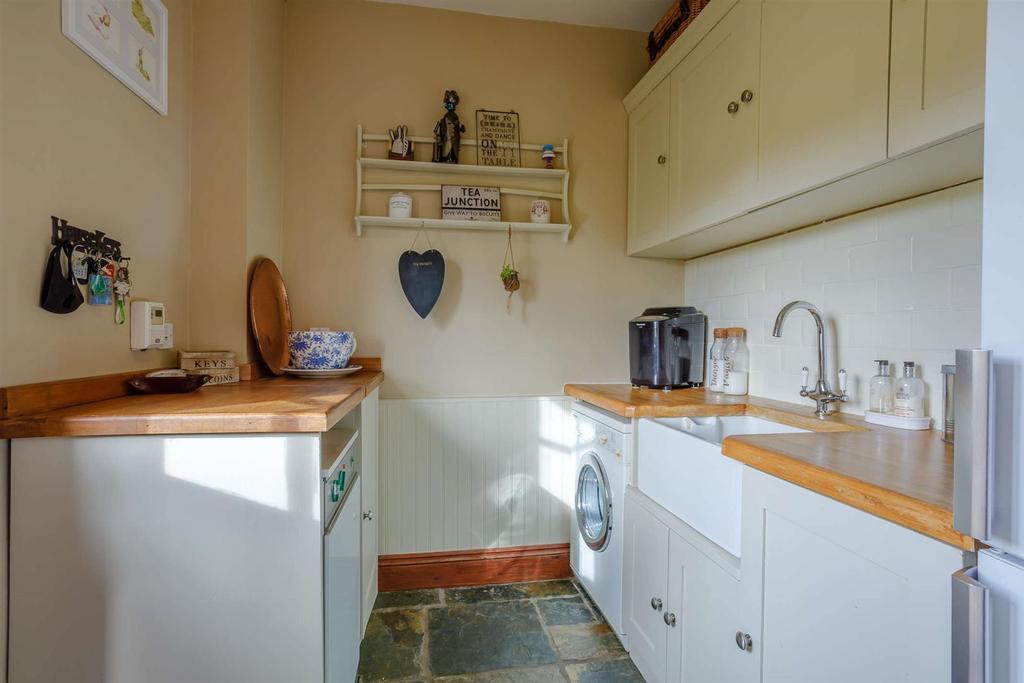 8453076-interior37-800.jpg