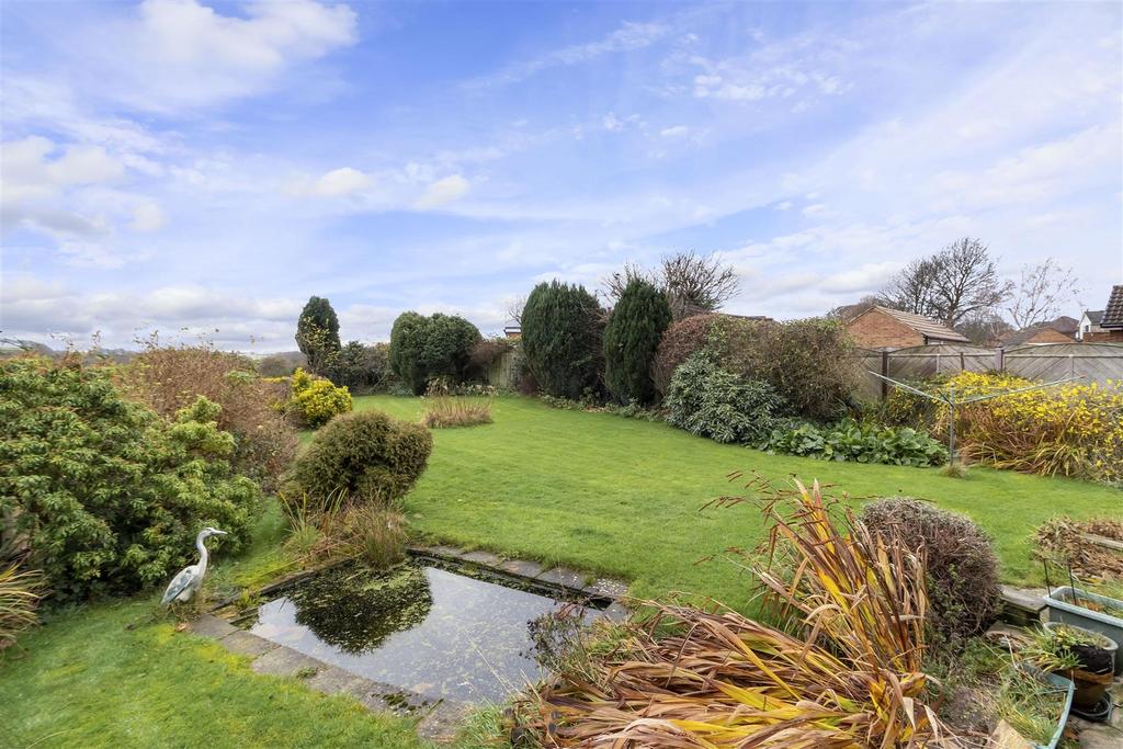 Long Meadows, Bramhope 4 bed detached house £550,000