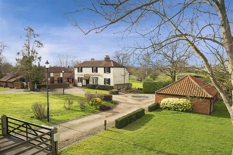 Broadley House Common Road, Broadley Common, Waltham Abbey, EN9 2DF