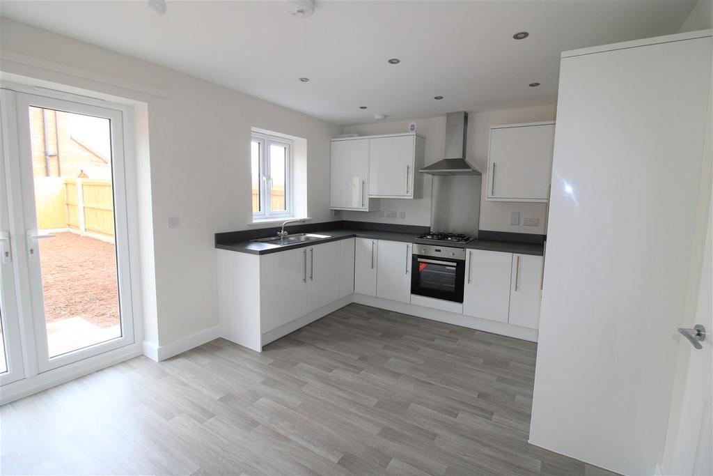 Kitchen dining Room.jpg