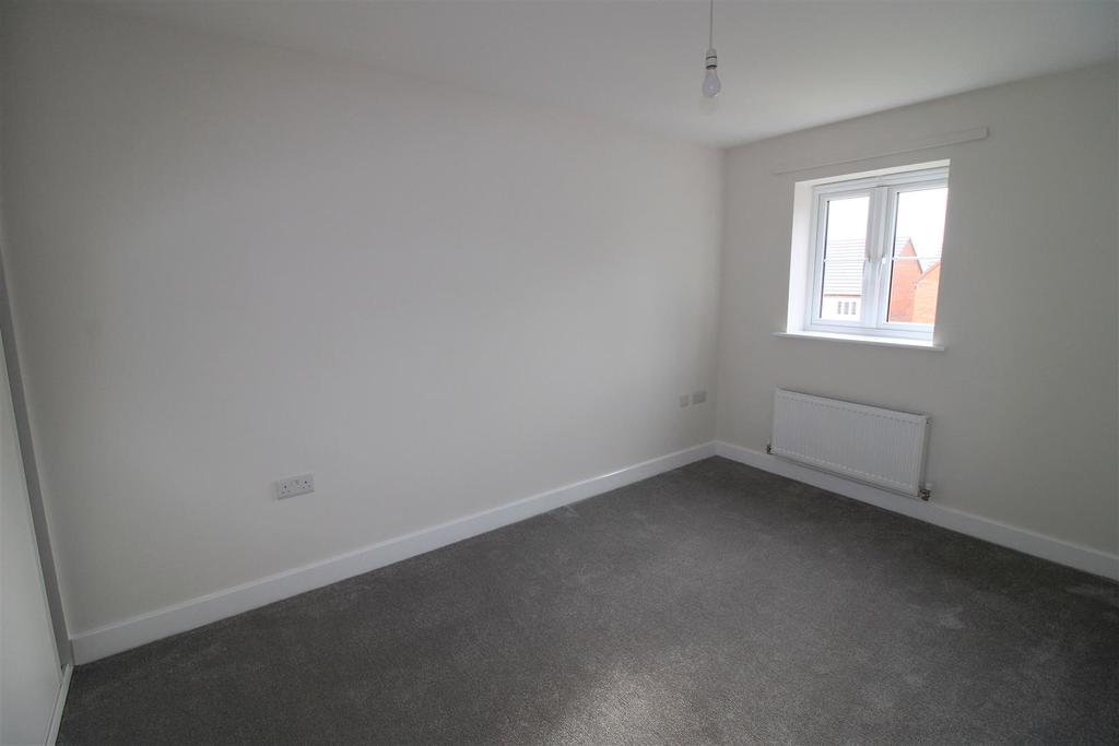 Bedroom 1.jpg