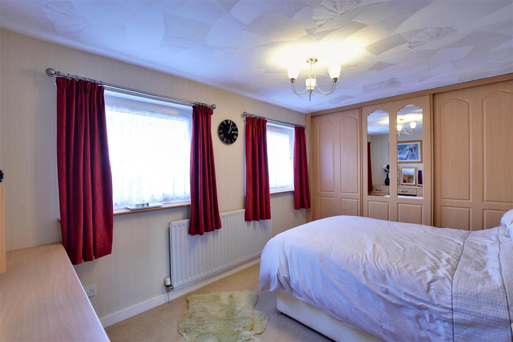 Bedroom 1 (rear)